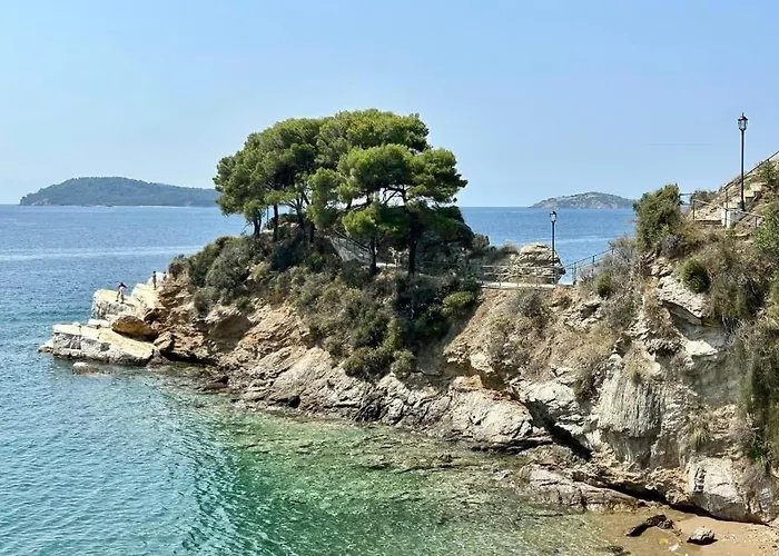 Okeanos Skiathos Town